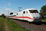 401 087-2  Fulda  in Richtung Freiburg am 08.08.2014 bei Kollmarsreute.