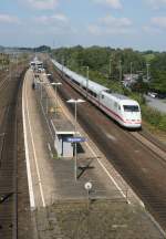 Blick ber den (am 06.04.1975 erffneten) Personenbahnhof Maschen mit 401 xxx als ICE 886 (Mnchen Hbf–Hamburg-Altona) am 12.09.2014