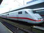 401 006-2 steht in Hamburg-Altona.