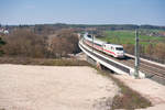 402 032  Frankfurt (Oder)  und 402 028  Oldenburg  als ICE 1085 und ICE 585 aus Hamburg-Altona bzw.