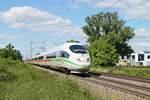 Am Nachmittag des 29.05.2020 fuhr 403 557-2  Esslingen am Neckar  zusammen mit dem 403 036-7  Ingolstadt  als ICE 107 (Köln Hbf - Basel SBB) über die Rheintalbahn durchs Industriegebiet von