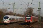 422 029-8 und ein Unbekannter 403, fahren paralell durch den Bahnhof Dsseldorf-Oberbilk am 24.03.2011