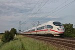 Nachschuss auf 403 533-3  Esslingen am Neckar  und 403 009-4  Aalen  am 12.05.2015, als sie als ICE ___ (Basel SBB - Köln Hbf/Dortmund Hbf) auf dem Weg zum nächsten Zwischenhalt in Freiburg