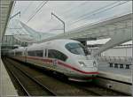 Der ICE 406 4607  Hannover  verlsst am 28.03.10 den Bahnhof Lige Guillemins in Richtung Frankfurt/Main.