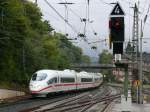 Der ICE Bruxelles-Midi - Frankfurt-Flughafen erreicht mit 10-Mintiger Versptung den Hbf Aachen. Aufgenommen am 16/10/2010.