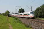 Nachschuss auf 406 003-4  Mannheim  der zusammen mit 403 033-4  Esslingen am Neckar  am 01.08.2014 bei Kollmarsreute als ICE 104/504 (Basel SBB - Amsterdamm Centraal/Köln Hbf) unterwegs ist.