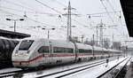 DB Fernverkehr AG, Frankfurt (Main) mit ihrem ICE 4 Tz 9001 (NVR:  93 80 1412 001-9 D-DB.... ) auf Dienstfahrt am 29.11.23 Höhe Bahnhof Flughafen BER Terminal 5.