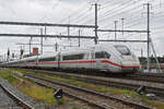 ICE 4 0812 049-6 durchfährt am 01.06.2024 den Bahnhof Muttenz.