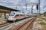 Nachschuss von 411 551-5 bei der Ausfahrt aus dem Bahnhof Lichtenfels.