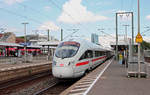 411 003-7  Paderborn  durchfährt am 03.09.2017 als ICE 1548 (Leipzig Hbf - Frankfurt(M) Flughafen Fernbf) Frankfurt(Main)Süd.