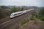 411 067  Traunstein  als ICE 26 von Wien Hbf nach Hamburg-Altona bei Laaber, 22.11.2018