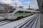 411 567-1  Traunstein  erreicht am 13.02.2021 als ICE1545 von Aachen Hauptbahnhof den Berliner Ostbahnhof.