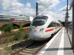 ICE 1003 aus Warnemnde nach Mnchen verlsst gerade Berlin Gesundbrunnen, nchster Halt ist Berlin Hbf