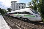 411 578-8  Ostseebad Warnemünde  macht sich am 21.06.2021 als ICE27 von Dortmund Hauptbahnhof nach Wien Hauptbahnhof in Bonn Hauptbahnhof auf den Weg.