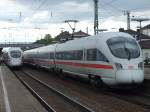 Links der ICE 24 nach Dortmund und rechts der ICE 27 nach Wien Westbahnhof treffen sich am 1.5.08 in Plattling.