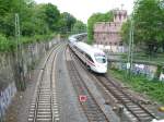 ICE-T Br 411 wechselt kurz vor der Rheinbrcke als ICE 1559 Wiesbaden Hbf - Dresden Hbf auf das linke Richtungsgleis aufgrund von Bauarbeiten.