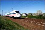 411 062-3 als Ersatzzug IC 2804 fr IC 2350 Stralsund-Erfurt am 01.05.2009 kurz hinter dem Abzweig Srg.