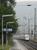 411 059-9  Passau  als ICE 26 (Wien Westbahnhof-Dortmund) bei der Durchfahrt Bingen am Rhein 10.8.09