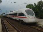 Ein ICE-T (BR 411)  Neubrandenburg  durchfhrt als Umleiter auerplanmig den Bahnhof Smmerda am Abend des 25.06.2005.