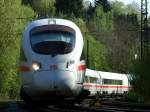 ICE 22 von Wien Westbahnhof nach Dortmund Hbf am 24.04.10 kurz vor der berquerung der Inns bei Passau.