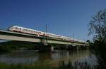 Ein Umleiter ICE nach Wien auf der Donaubrcke in Poikam.(KBS 993,6.6.2010)