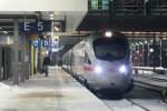 411 075-5 als ICE 20 (Wien Westbahnhof-Frankfurt(Main)Hbf) beim Halt in Regensburg Hbf 16.12.10