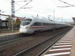 ICE 1597 von Mainz Hbf  und ICE 1557 von Saarbrcken Hbf nach Dresden Hbf in Eisenach am 03.11.2011