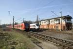 424 039 und einen ICE T in Lehrte am 27.03.2012.