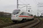 Dank der gestrigen Sichtung vom Insel-Bewohner Mirko konnte ich heute am 22.04.2012 411 051-6 als IC2513 von Ostseebad Binz nach Rostock Hbf bei der Einfahrt im Rostocker Hbf fotografieren.