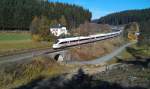 Zwei 411er sind am 20.10.2012 als ICE xxxxx aus Mnchen Hbf Richtung Saalfeld auf der Frankenwaldrampe unterwegs.