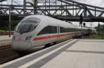 Hier 411 026-8  Leipzig  als ICE1509 von Berlin Gesundbrunnen nach Mnchen Hbf., bei der Einfahrt am 27.6.2013 in Berlin Gesundbrunnen.