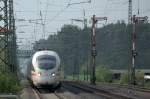 Ein unbkannter 411er durchfährt am 07.05.13 den Bahnhof Hirschaid