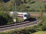 ICE 1521 von Dortmund nach München, Umleitung über Altbaustrecke, Aufgenommen am 03.10.13 bei Hagenacker