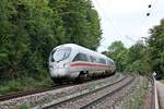 Am 24.08.2015 fuhr 411 557-2  Innsbruck  zusammen mit 411 555-6 über die Donaubrücke bei Mariaort in Richtung Regensburg Prüfening als InterCityExpress nach Wien.