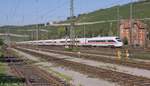 Der auf den Namen „Waren/Müritz“ getaufte 411 056 erreichte am 18.9.12 von Frankfurt (Main) kommend den Würzburger Hbf.