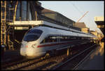 Ein damals neuer ICE-T 411510 steht hier am 16.10.1999 im HBF Nürnberg.