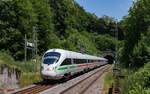 411 028  Reutlingen  als ICE 1574 (Konstanz - Hamburg Altona) bei Nußbach 17.6.23