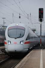 Auf nach sterreich: ICE 23 bei Einfahrt in Regensburg Hbf. Nchster Halt ist Plattling auf dem Weg nach Wien. (14.03.09)
