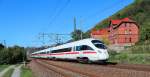 415 005-8  Marburg  und 411 059-9  Passau  fahren am 28.09.2015 als ICE 1512 (München Hbf - Hamburg Altona) durch Orlamünde den nächsten Halt Jena Paradies entgegen.