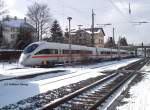 ICE 1557 bei Durchfahrt in Radebeul-Ost, 27.02.2005  