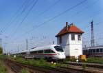 ICE 73933 aus Berlin-Gesundbrunnen erreicht am Nachmittag des 10.05.2009 Leipzig Hbf.