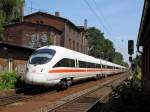 415 001-7  Eisenach  und ein 411er am 15.8.2009 auf der Fahrt durch Leipzig-Leutsch.