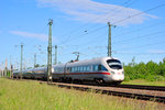 ICE 1553 von Eisenach Hbf über Leipzig Hbf nach Dresden Hbf, kurz hinter Leipzig-Engelsdorf. 31.05.2016