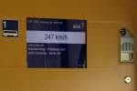 Im ICE 370 zwischen Braunschweig und Wolfsburg werden 247 km/h angezeigt.