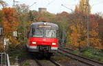 DB Regio 420 422-8 kommt mit einer Sonderfahrt aus Richtung Aachen-West und fährt durch Aachen-Schanz in Aachen-Hbf.