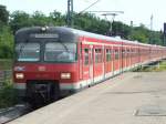 ET 420 317 fhrt aus Richtung Frankfurt am Main Hbf auf der S8 ein.