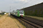422 009 mit einem Schwesterzug aus Nievenheim kommend bei Allerheiligen am heutigen Abend bei der Depoteinfahrt.