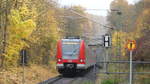 Eine S3 nach Bad Soden verlässt Schwalbach (Taunus). Aufgenommen am 10.11.2018 11:05