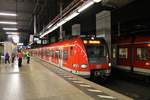 DB Regio S-Bahn Rhein Main 423 414-2 als S4 am 20.04.19 in Frankfurt am Main Konstablerwache