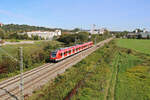 DB 423 129 verlässt Freising als S1 nach Leuchtenbergring.